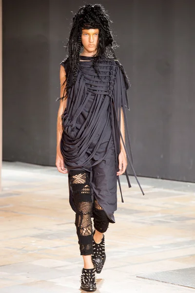 Look 37